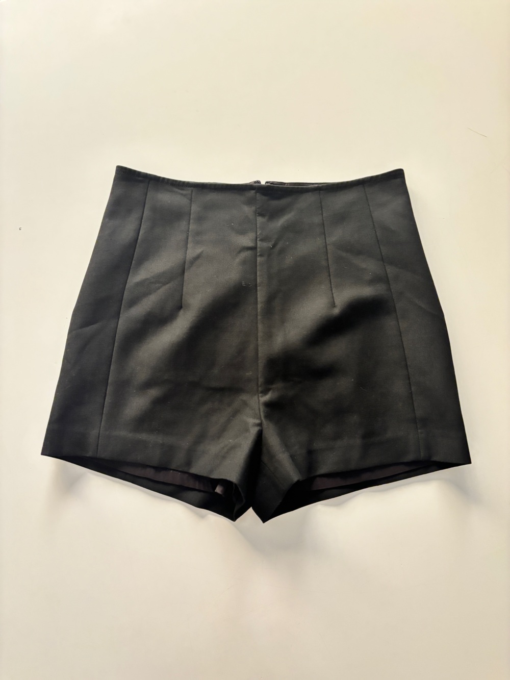 Elizabeth and James Black High-Waist Tailored Shorts, 2
